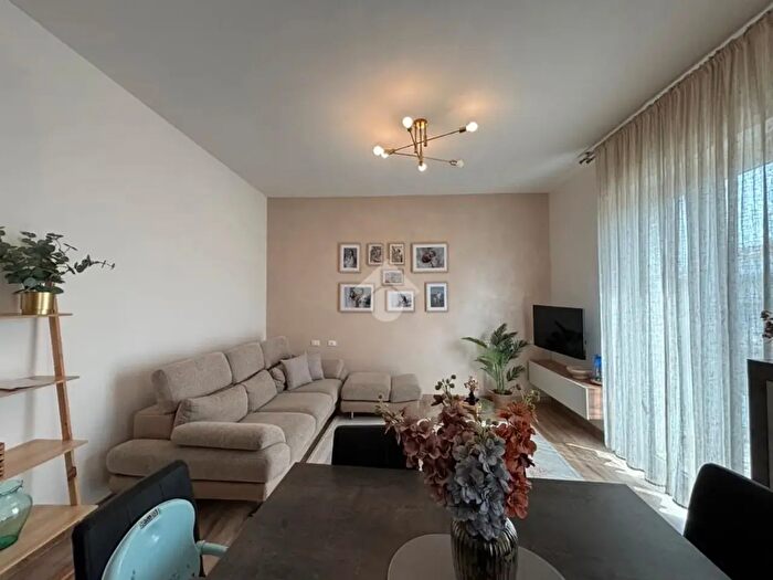 Appartamento trilocale in vendita in Via Giacomo Leopardi, Sona