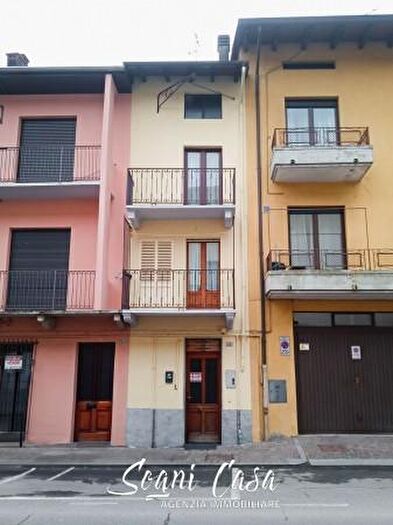 Casa trilocale in vendita in Via Lungo Sesia, Romagnano Sesia
