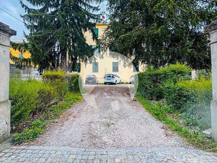 Appartamento trilocale in vendita in Viale Saltini, Correggio