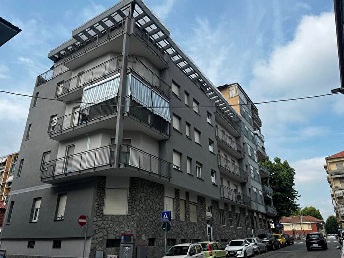 Appartamento trilocale in affitto in Via Piave, Centro, Chivasso