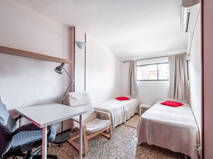 Appartamento bilocale in affitto in Via Enea Salmeggia, Cimiano, Milano