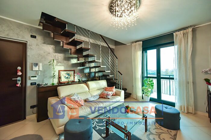 Appartamento trilocale in vendita in Strada Genova, Moncalieri