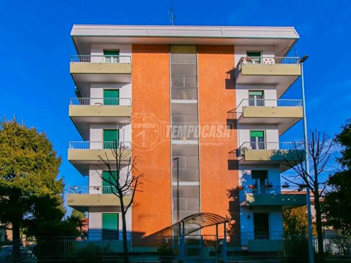 Appartamento trilocale in vendita in Via Dante Alighieri, Fagnano Olona