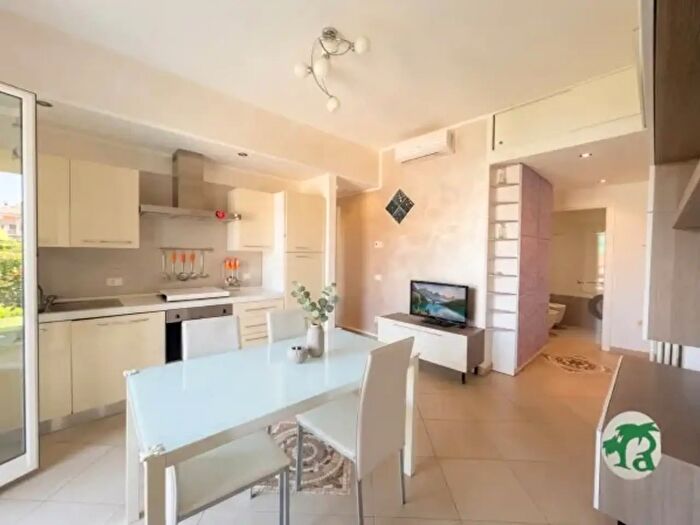 Appartamento trilocale in vendita in Via Aurelia, Loano