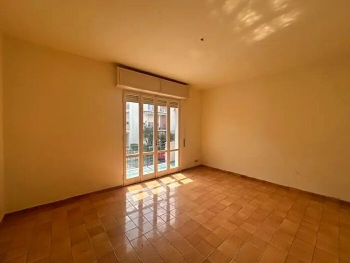 Appartamento quadrilocale in vendita in Savona, Pisa