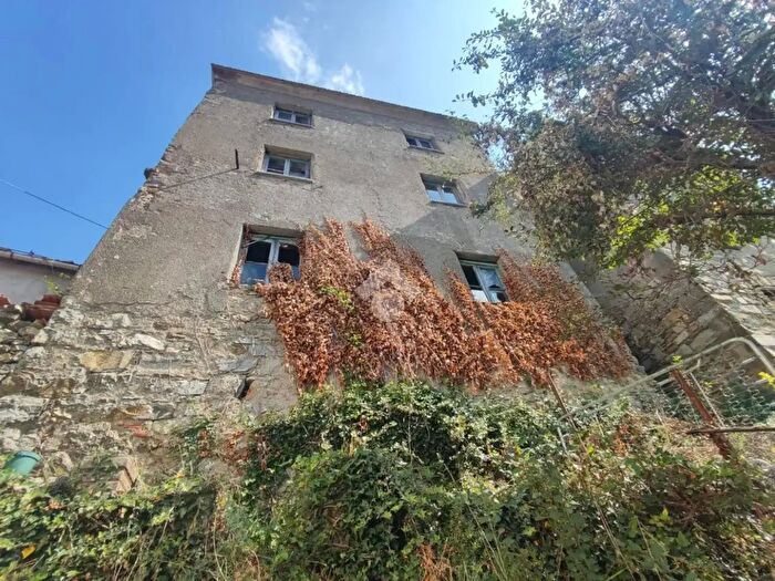 Casa con 5 locali in vendita in Località Scabbiabella, Torriglia
