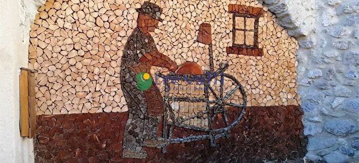 Casa con 16 locali in vendita in Bleggio Superiore