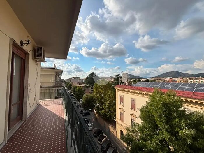 Appartamento trilocale in vendita in Via Roma, Caserta