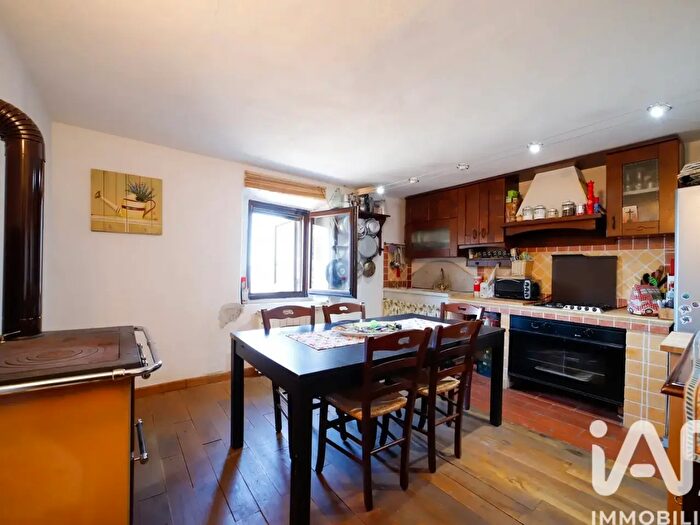 Casa con 5 locali in vendita in Localitanbsp Il Leccio, Castel Del Piano