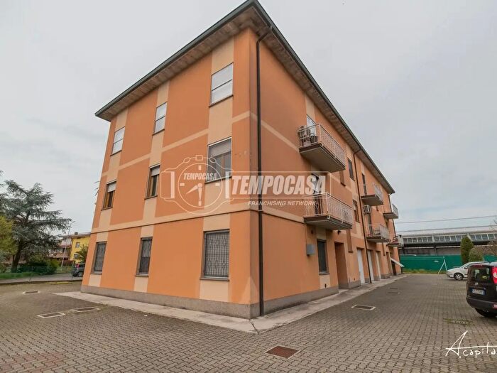 Appartamento trilocale in vendita in Via Indipendenza, Soliera