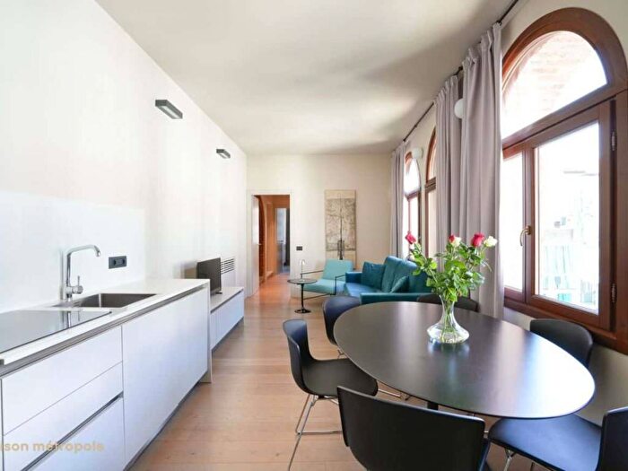 Appartamento trilocale in affitto in Via Giosuè Carducci, Centro Storico, Asti