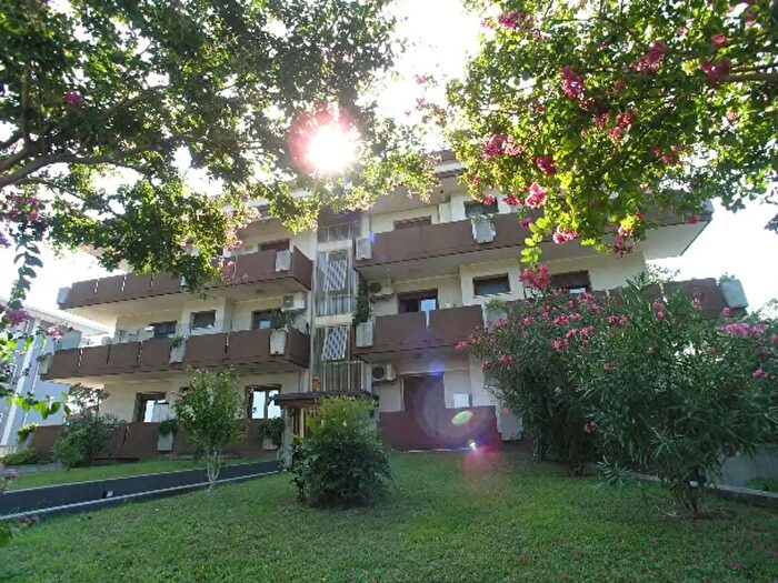 Appartamento trilocale in vendita in Viale Europa, Lignano Sabbiadoro