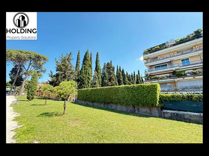 Appartamento trilocale in vendita in Via Sebastiano Conca, Roma