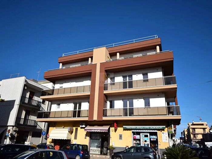 Appartamento trilocale in vendita in Via Raffaello Sanzio, Conversano