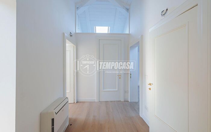 Appartamento trilocale in vendita in Viale Guido Maria Conforti, Parma