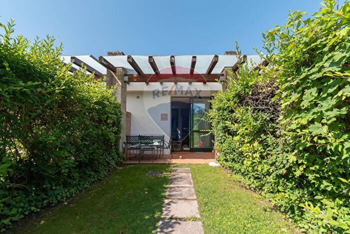 Appartamento bilocale in affitto in Via Colombera, Iseo