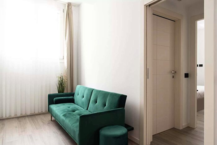 Appartamento monolocale in affitto in Via Monte Bianco, Milano