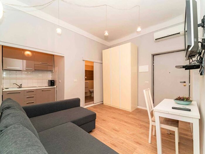 Appartamento in affitto in Via Pasquale Sottocorno, Piave Tricolore, Milano