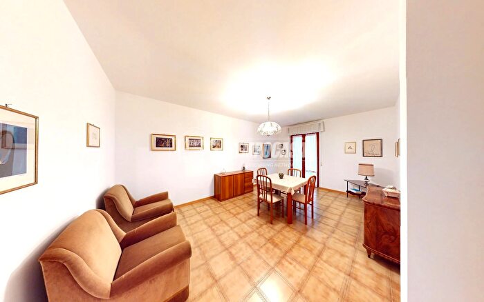 Appartamento trilocale in vendita in Contrada Marezi, Massignano