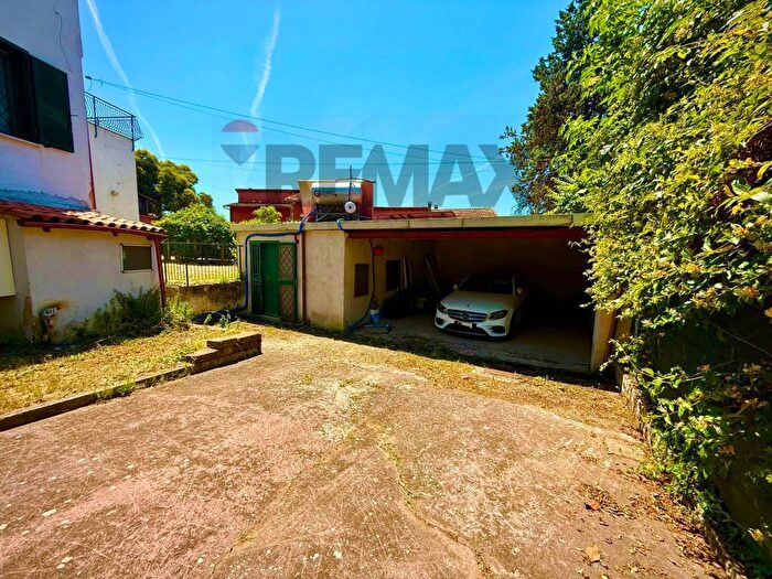 Casa con 6 locali in affitto in Via Cassia, Tomba di Nerone, Roma
