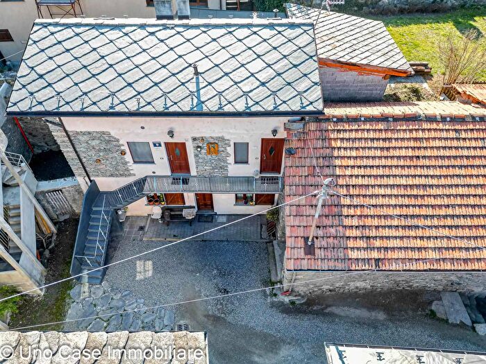 Case in Vendita e in Affitto - 2