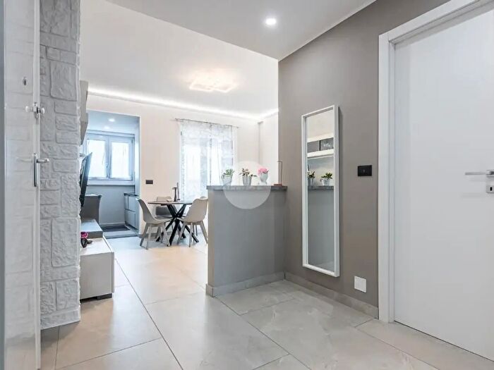 Appartamento trilocale in vendita in Via Pietro Crosetto, Grugliasco