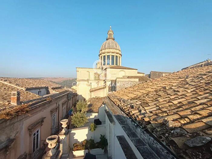 Casa con 5 locali in vendita in Via Capitano Bocchieri, Ragusa