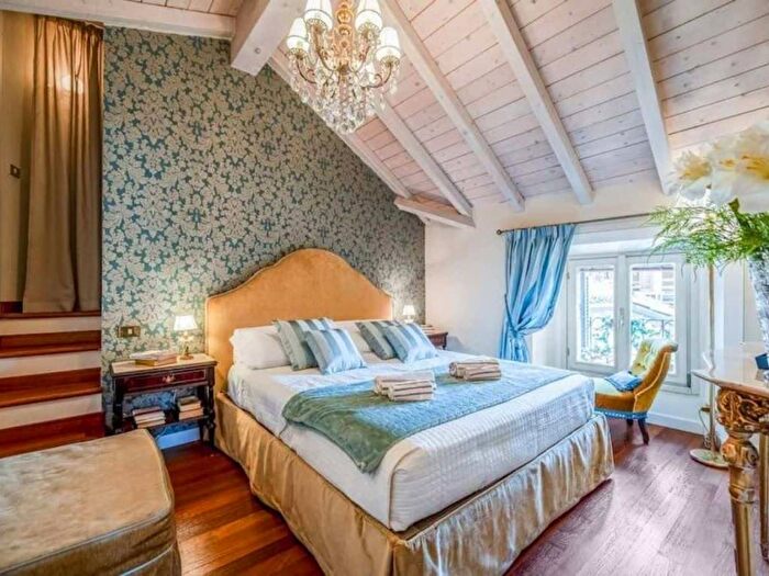 Appartamento bilocale in affitto in Corso di Porta Ticinese, Carrobbio, Milano