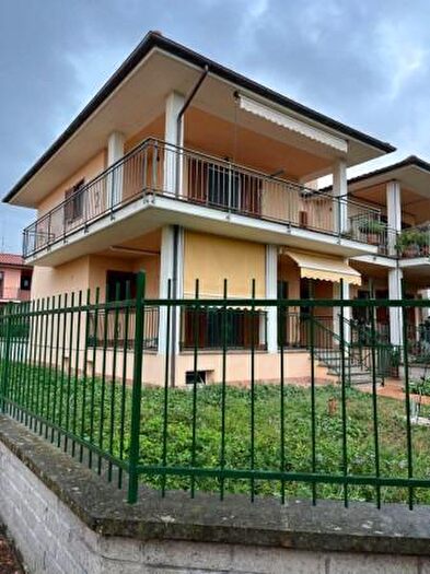 Appartamento con 5 locali in vendita in Via Raffaello Sanzio, Bolsena