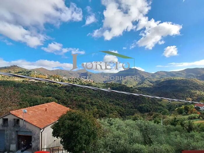 Appartamento con 5 locali in vendita in Località Mereta, Castiglione Chiavarese