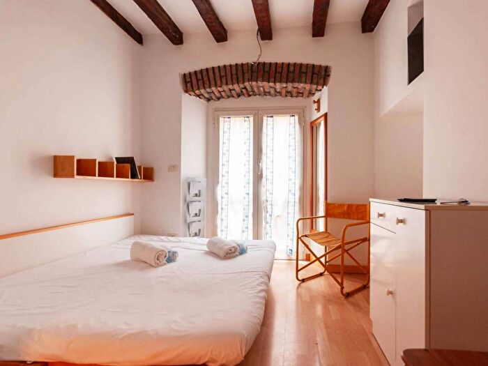 Appartamento in affitto in Via Felice Casati, Repubblica, Milano