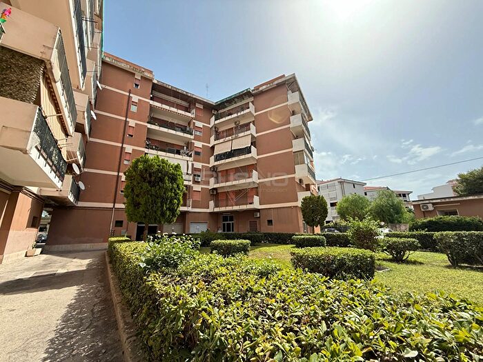 Appartamento quadrilocale in vendita in Via dellOlimpiade, Siracusa