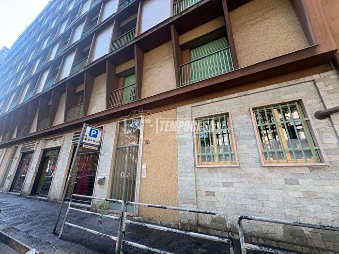 Appartamento trilocale in vendita in Corso Regina Margherita, Torino