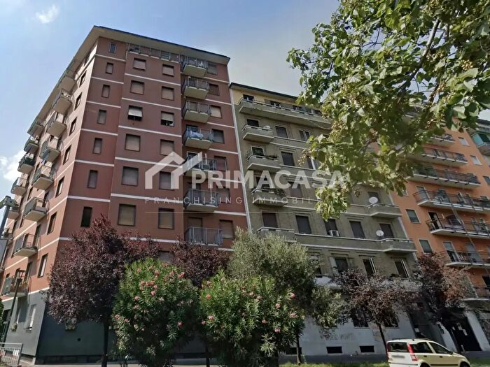 Appartamento bilocale in vendita in Piazzale Tripoli, Milano