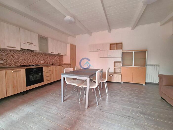 Appartamento bilocale in affitto in Roccelletta, Borgia