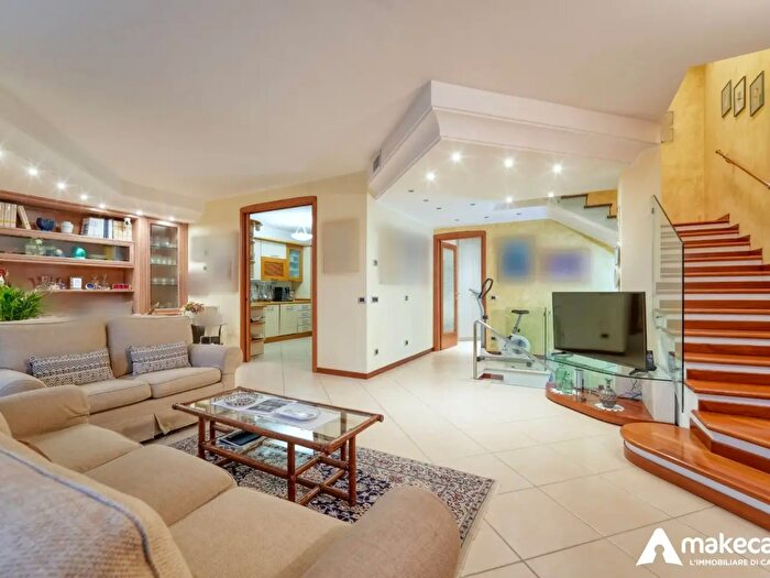 Casa quadrilocale in vendita in Melegnano