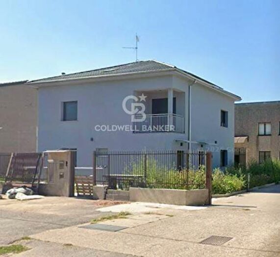 Appartamento trilocale in affitto in VIA ASPESI, Centro, Samarate