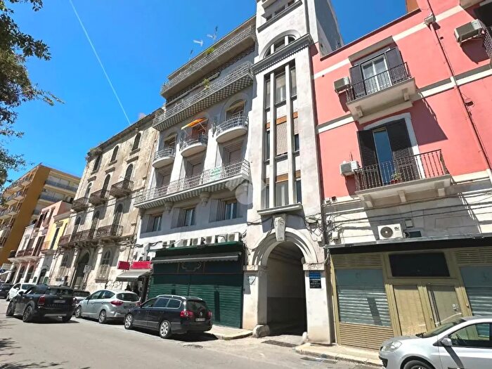 Appartamento con 7 locali in vendita in Via Matteo Renato Imbriani, Barletta