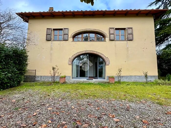 Casa con 9 locali in vendita in Via di Collina, Borgo San Lorenzo