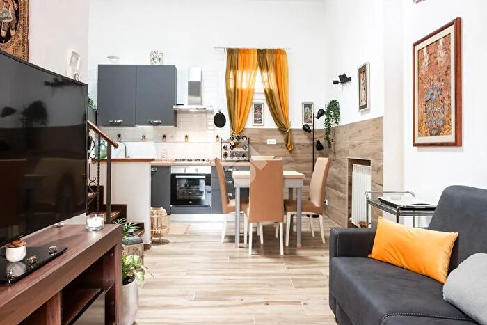 Casa bilocale in vendita in Via dellAcqua Paola, Roma