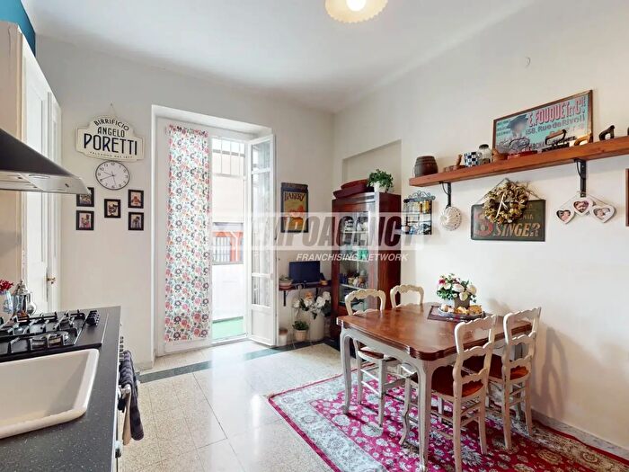 Case in Vendita e in Affitto - 2