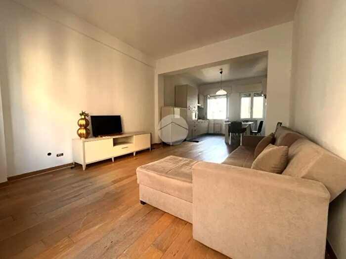 Appartamento quadrilocale in vendita in Via Mentana, Rimini