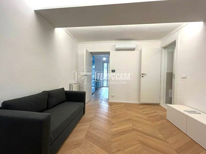 Appartamento trilocale in affitto in Via San Francesco dAssisi, Quadrilatero Romano, Torino