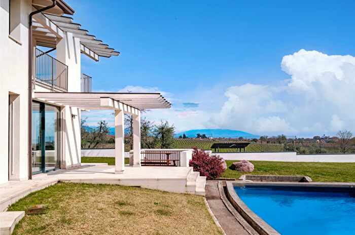 Casa in vendita in Via Lussignoli, Erbusco