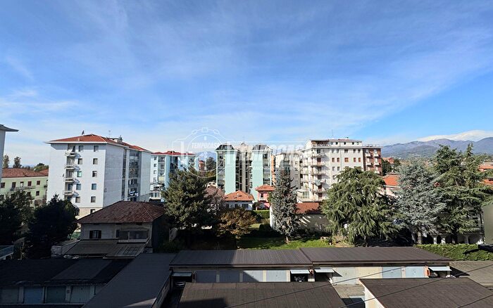 Appartamento quadrilocale in vendita in Cossato