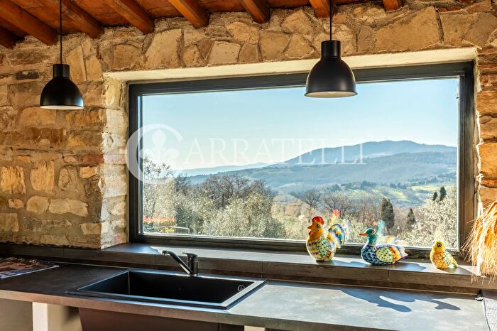 Casa con 18 locali in vendita in Strada Provinciale dei Bosconi, Fiesole