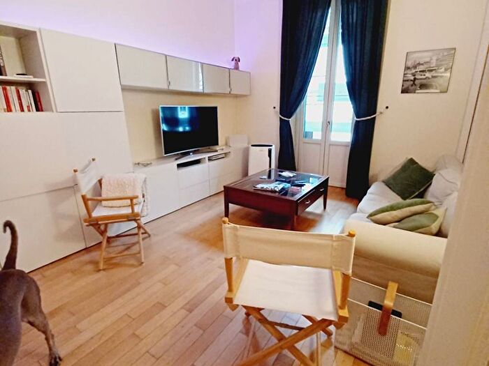 Appartamento bilocale in affitto in Via Ercole Ferrario, Dezza, Milano