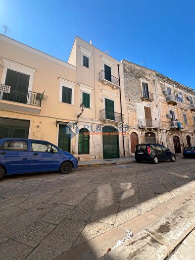 Appartamento trilocale in vendita in Trani