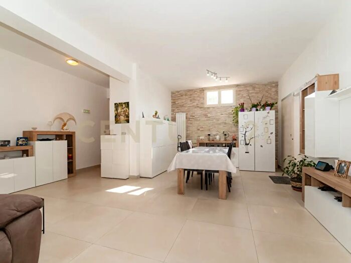 Casa quadrilocale in vendita in Via del Bosco, Mascalucia