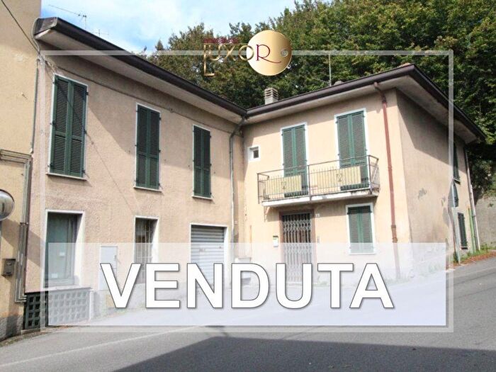 Casa trilocale in vendita in dei Mille, Monticello Brianza